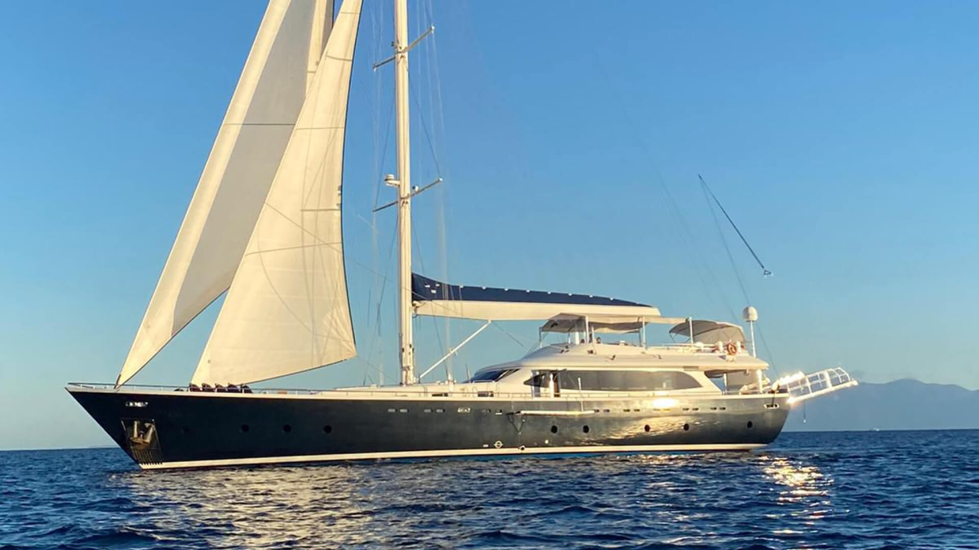 Bodrum Delux Gulet 6 Kabin 37 Metre