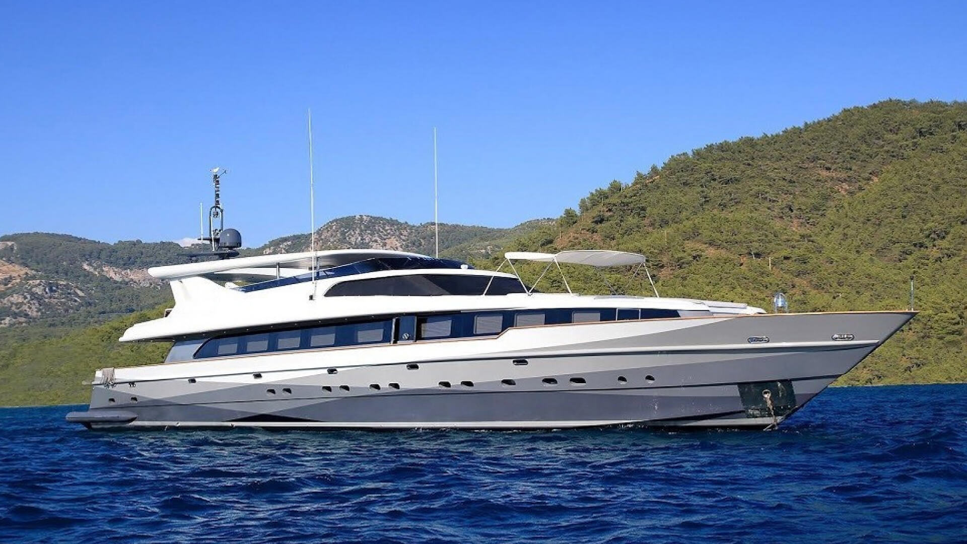 Özel ve Prestijli Exclusive Kiralık Yat 6 Kabin 42 Metre