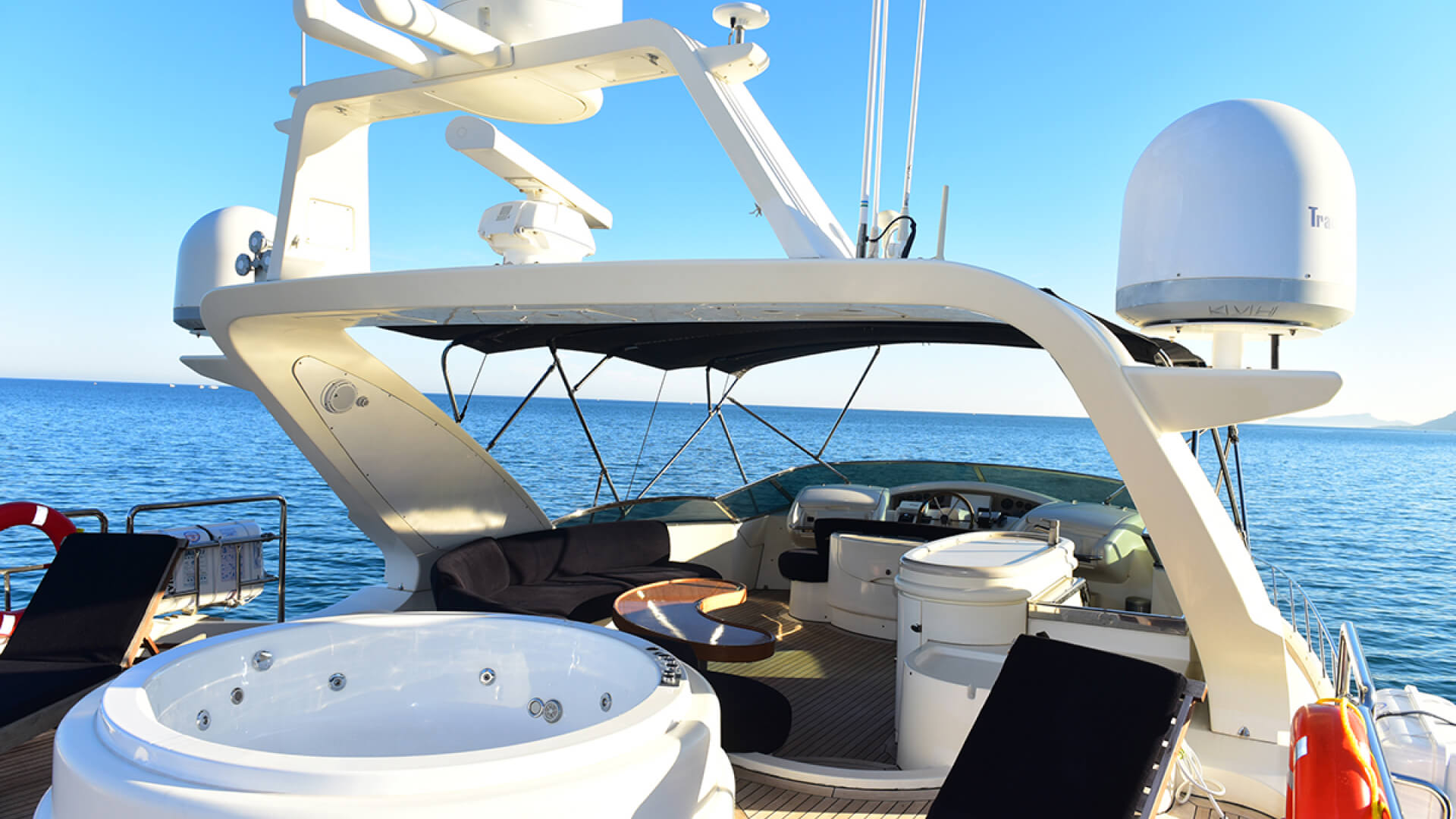 Antalya Tekne Tatili Delux Motoryat Azimut 30 Metre 4 Kabin