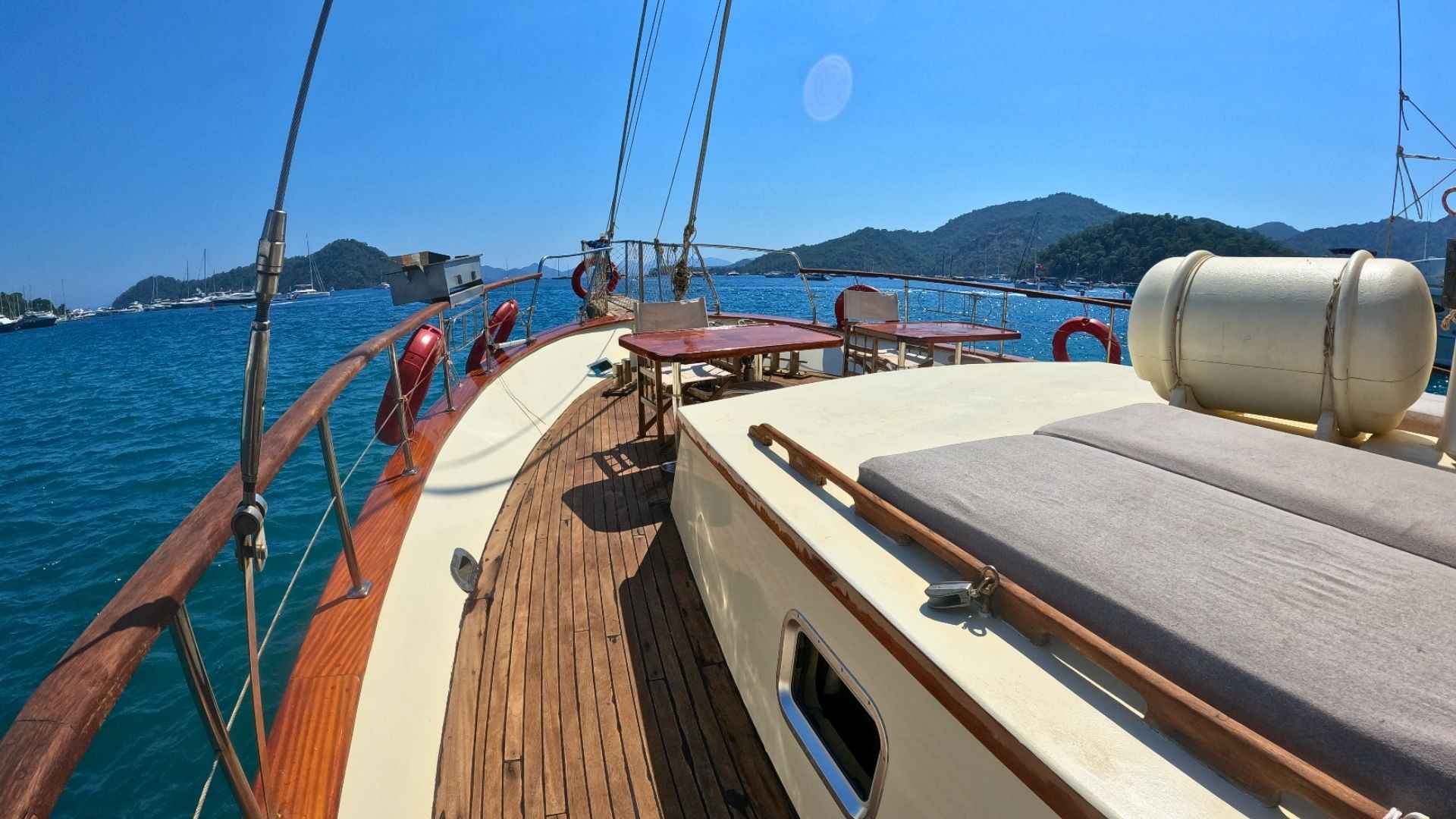 Göcek Lux Gulet 6 Kabin 23 Metre Mavi Yolculuk Tatili