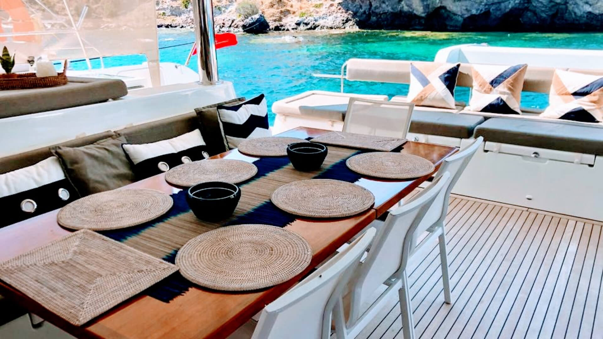 Bodrum Katamaran Kiralama  Lagoon 620 - 5 kabin 19 Metre