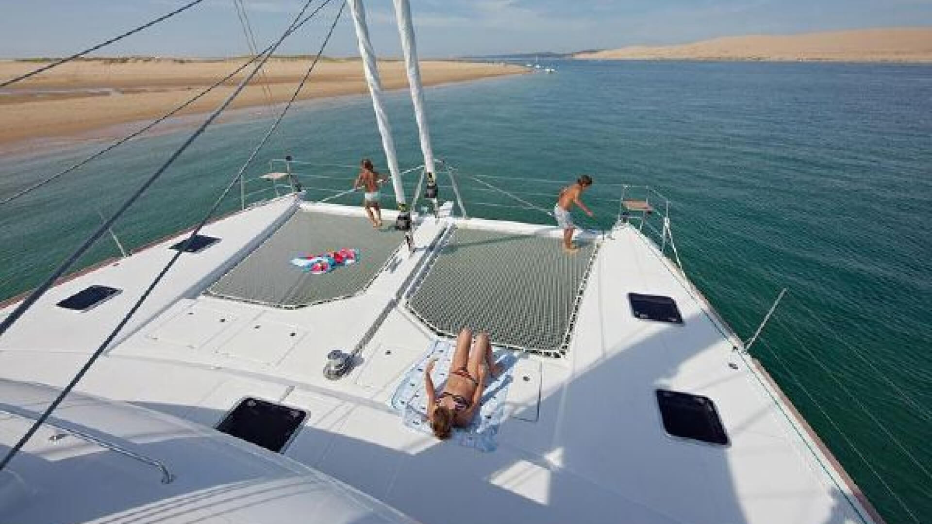 Bodrum Katamaran Kiralama  Lagoon 620 - 5 kabin 19 Metre