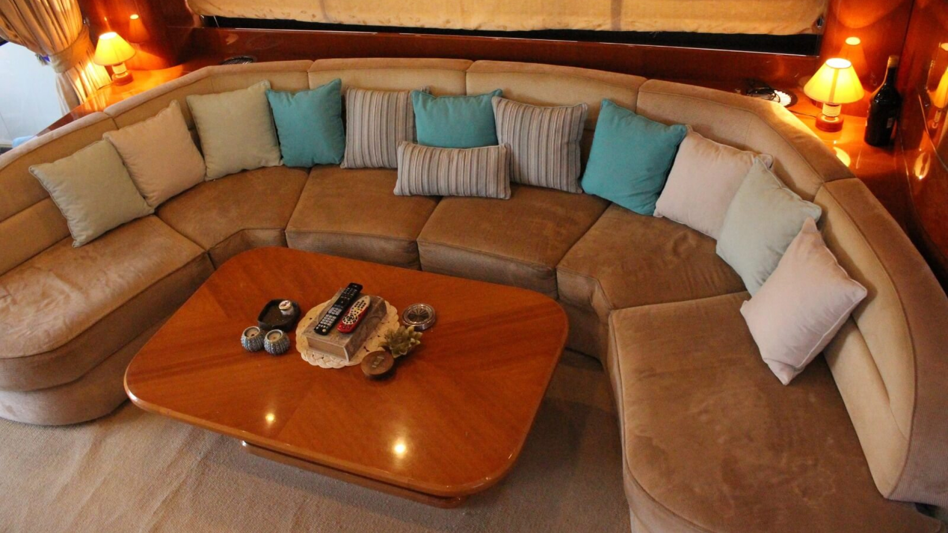 Bodrum Lux Motoryat Princess 75 - 4 Kabin 23 Metre