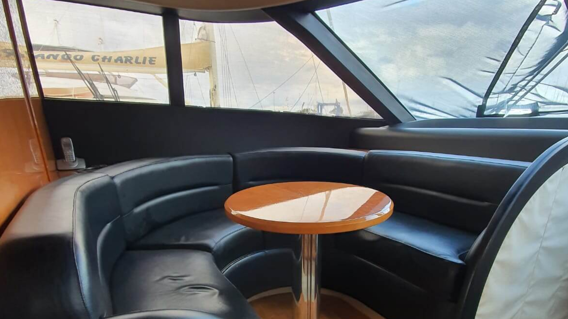 Bodrum Lux Motoryat Princess 75 - 4 Kabin 23 Metre