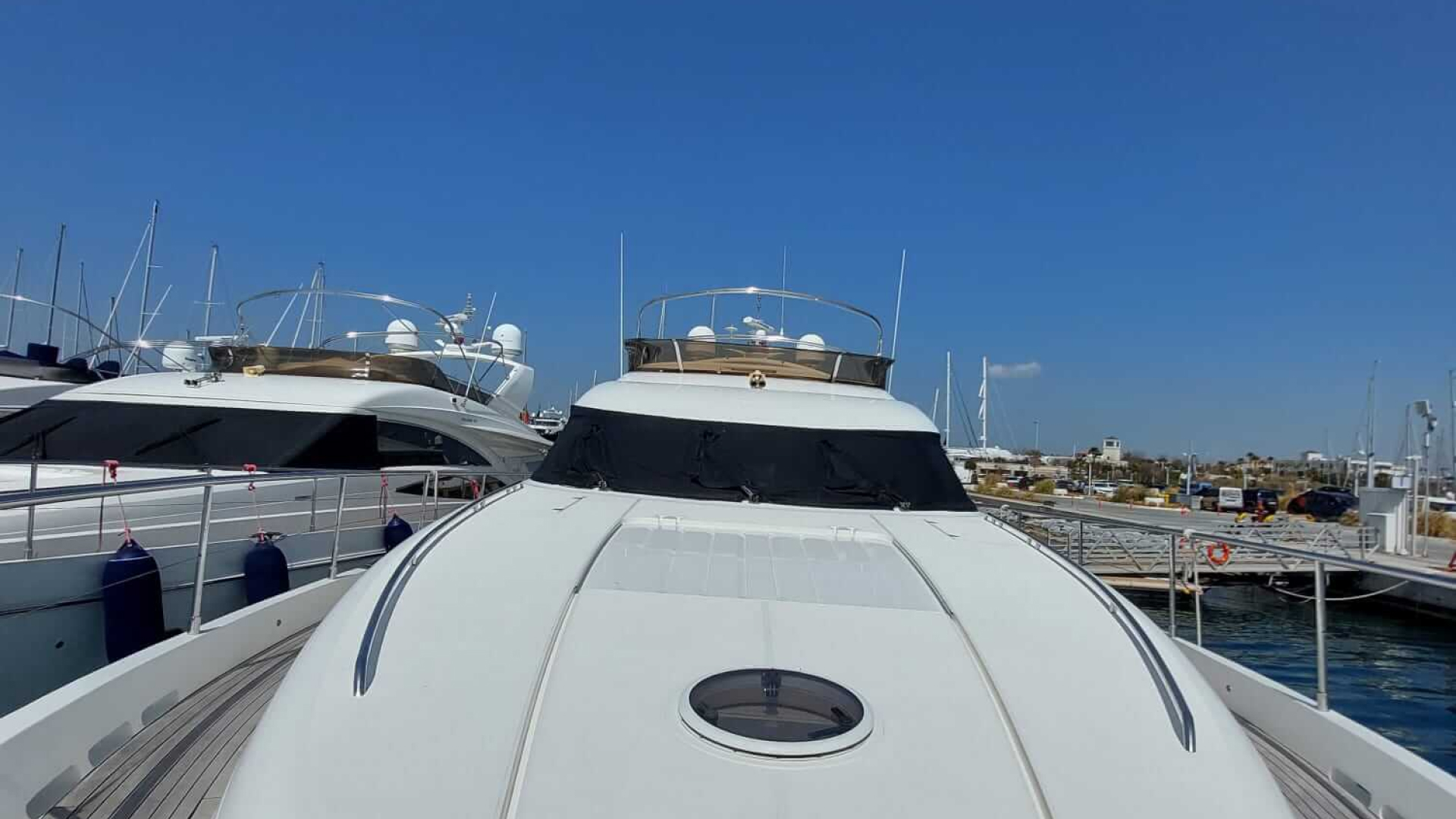 Bodrum Lux Motoryat Princess 75 - 4 Kabin 23 Metre