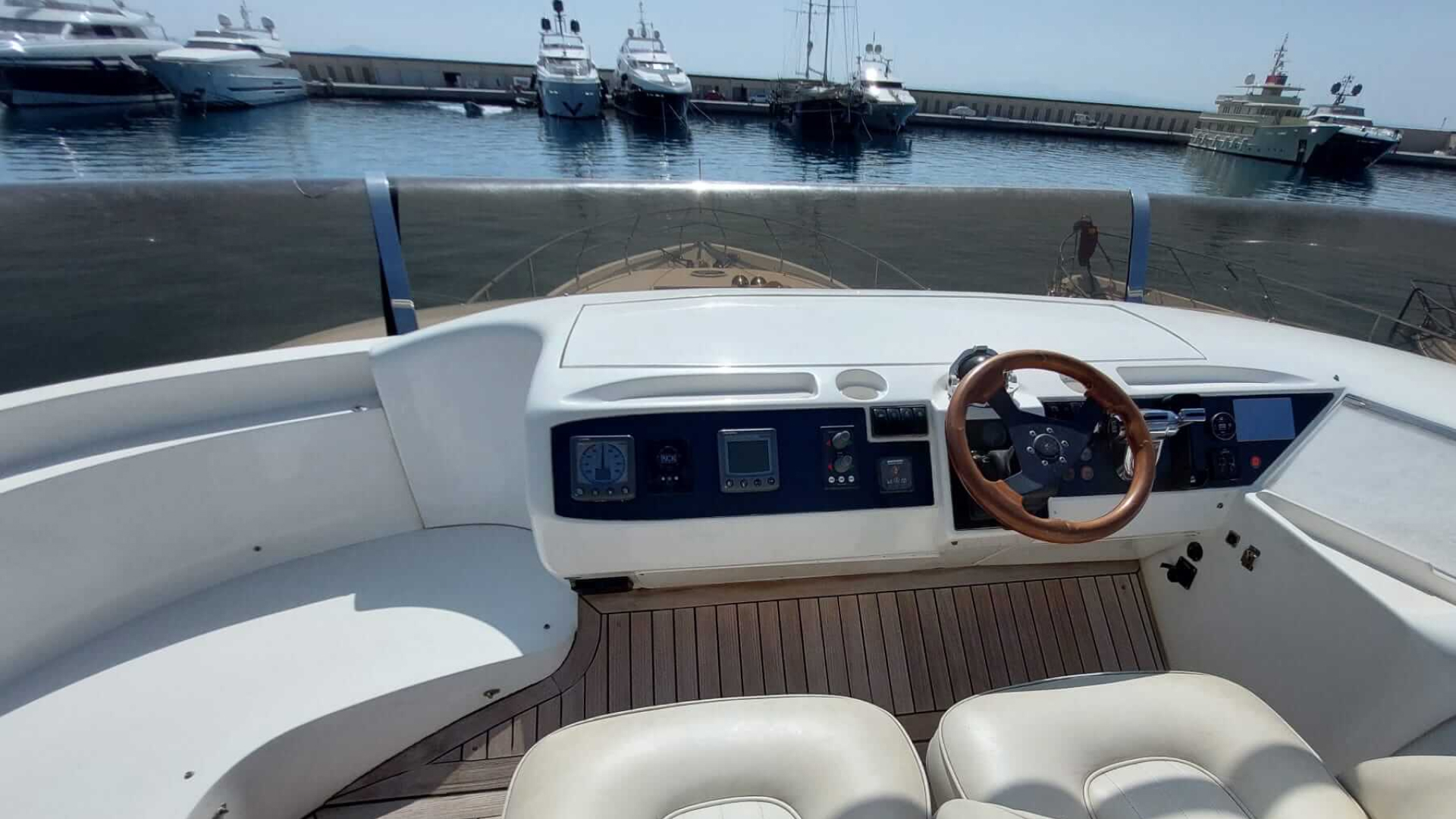 Bodrum Lux Motoryat Princess 75 - 4 Kabin 23 Metre