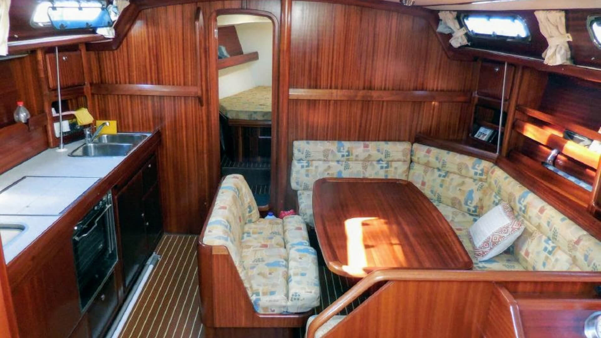 Bodrum Lux Yelkenli Bavaria C42 - 3 Kabin 13 Metre