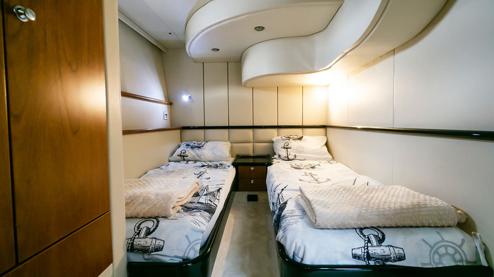 Bodrum Delux Motoryat Sunseeker Manhattan 62 F - 3 Kabin 17 Metre