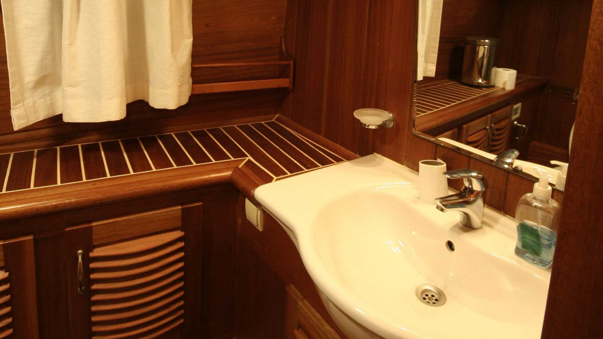 Bodrum Mavi Tur Delux Gulet  6 Kabin 29 Metre