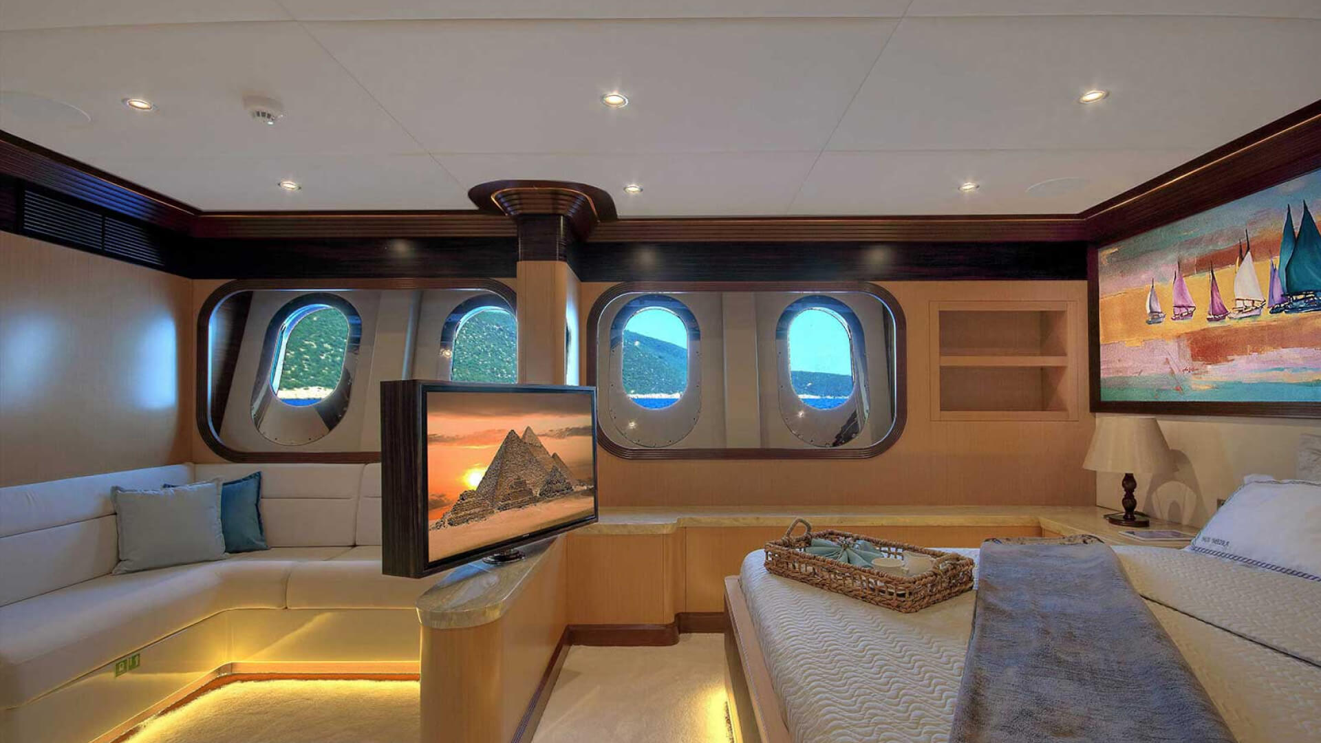 Ultra Delux Bodrum Kiralık Süperyat 5 Kabin 55 Metre