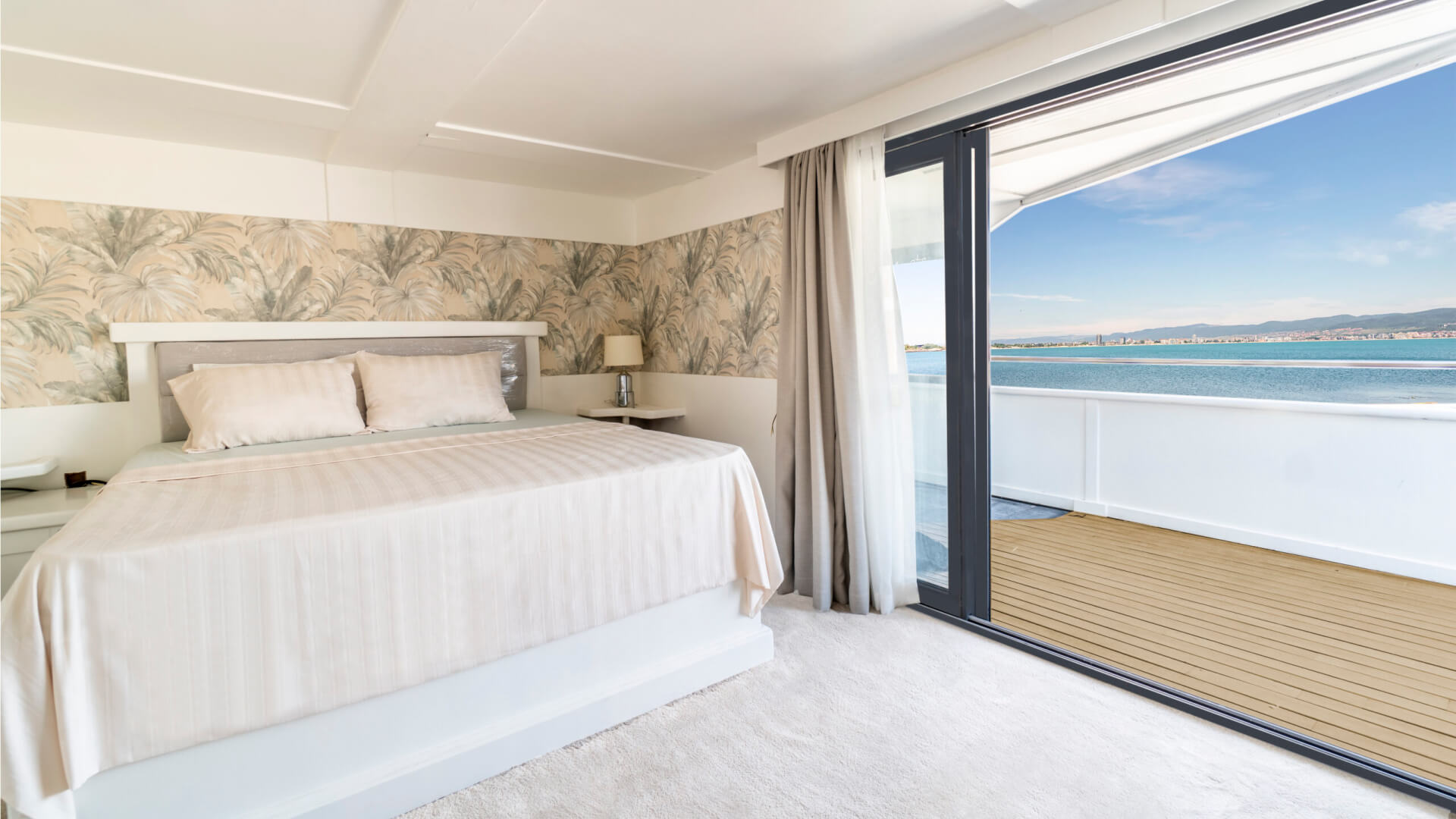 Ultra Lux Süperyat 6 Kabin 42 Metre