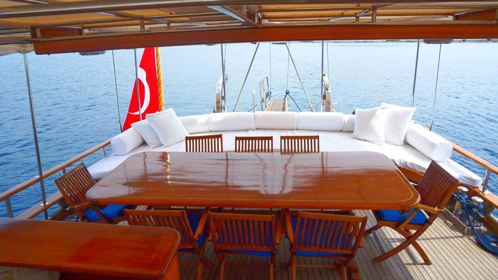 Bodrum Mavi Tur Gulet Kiralama 6 Kabin 12 Kişi