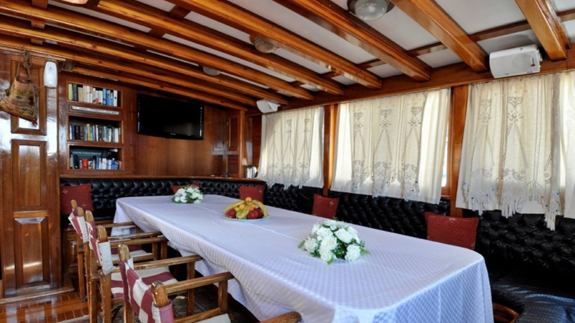 Bodrum Mavi Tur Lux Gulet Kiralama 8 Kabin 27 Metre