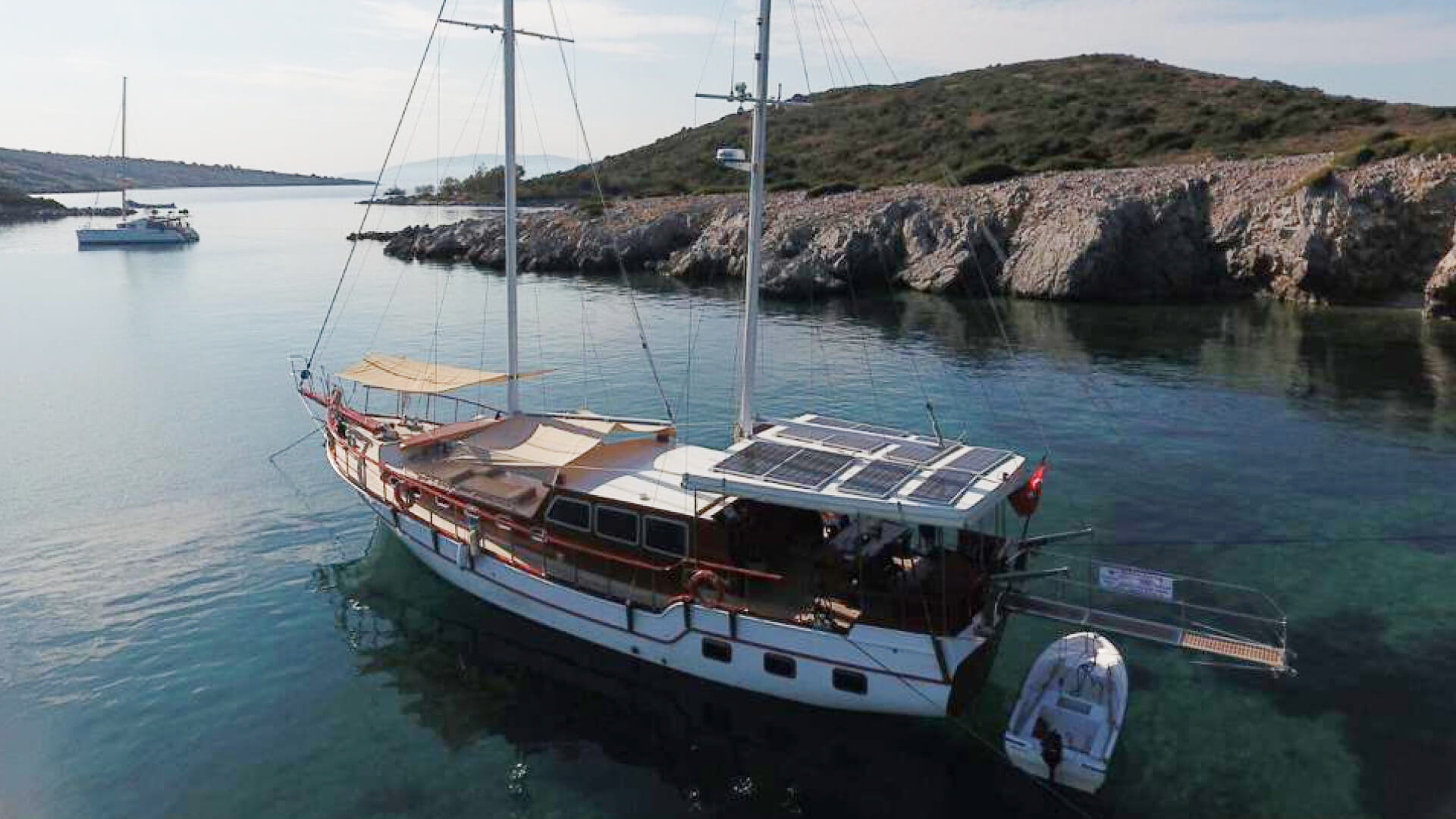 Bodrum Mavi Yolculuk Tekne Tatili 4 Kabin 18 Metre