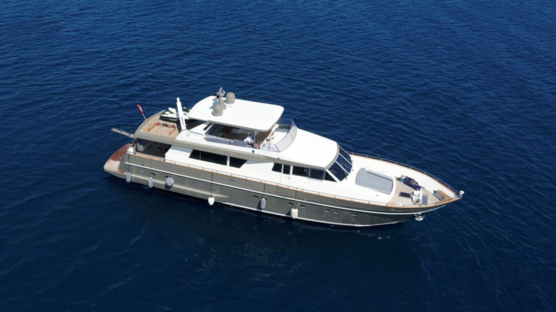 Delux Motoryat Turu 4 Kabin  26 Metre