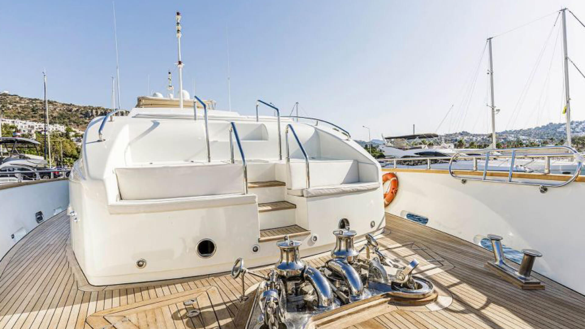 Delux Motoryat Kiralama 5 Kabin 35 Metre