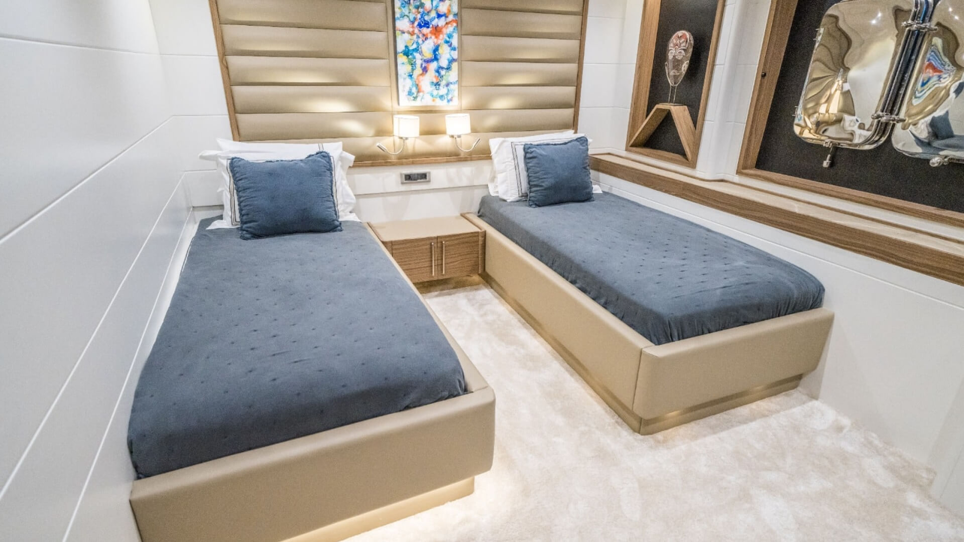 Exclusive Süperyat Kiralama 6 kabin 42 Metre 