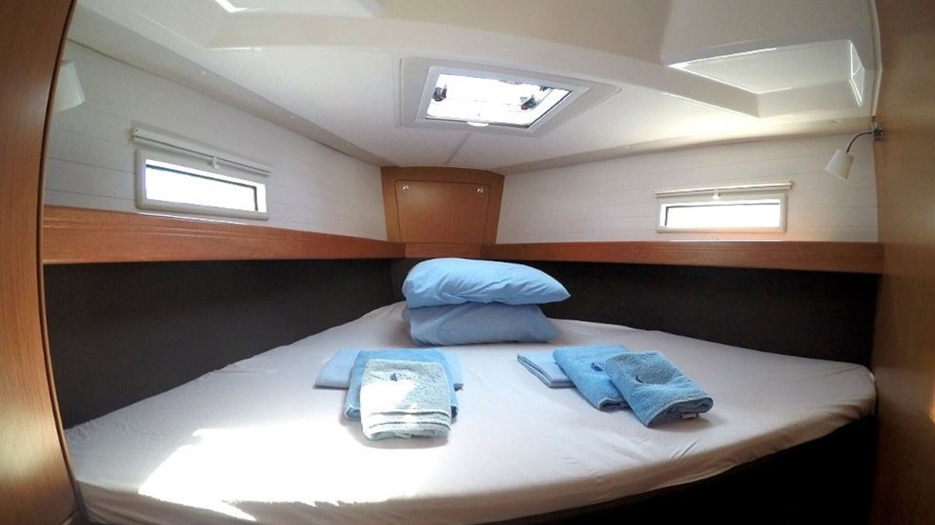 Bavaria Cruiser 41 Yelkenli Kiralama 3 Kabin 13 Metre