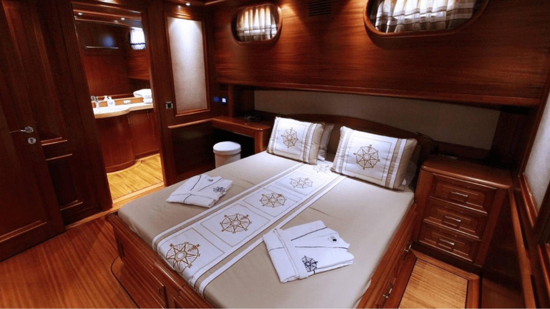 Bodrum Gulet Kiralama 6 Kabin 40 Metre
