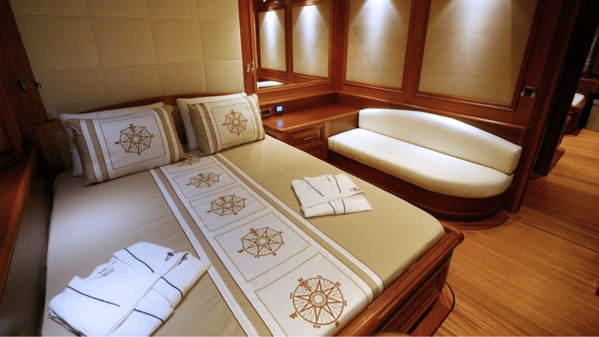 Bodrum Gulet Kiralama 6 Kabin 40 Metre