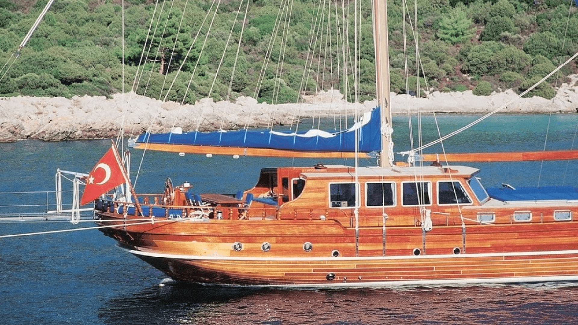 Bodrum Gulet Kiralama 8 Kabin 28 Metre