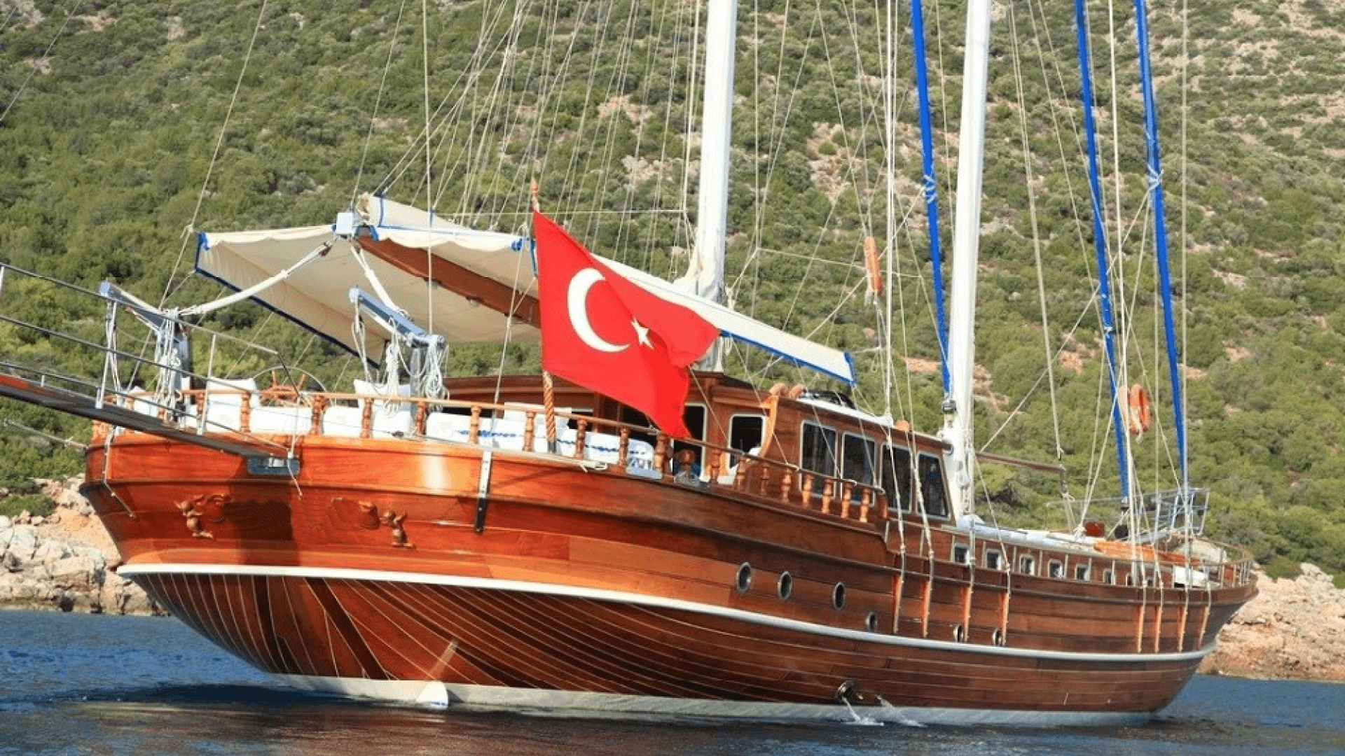 Bodrum Gulet Kiralama 8 Kabin 28 Metre