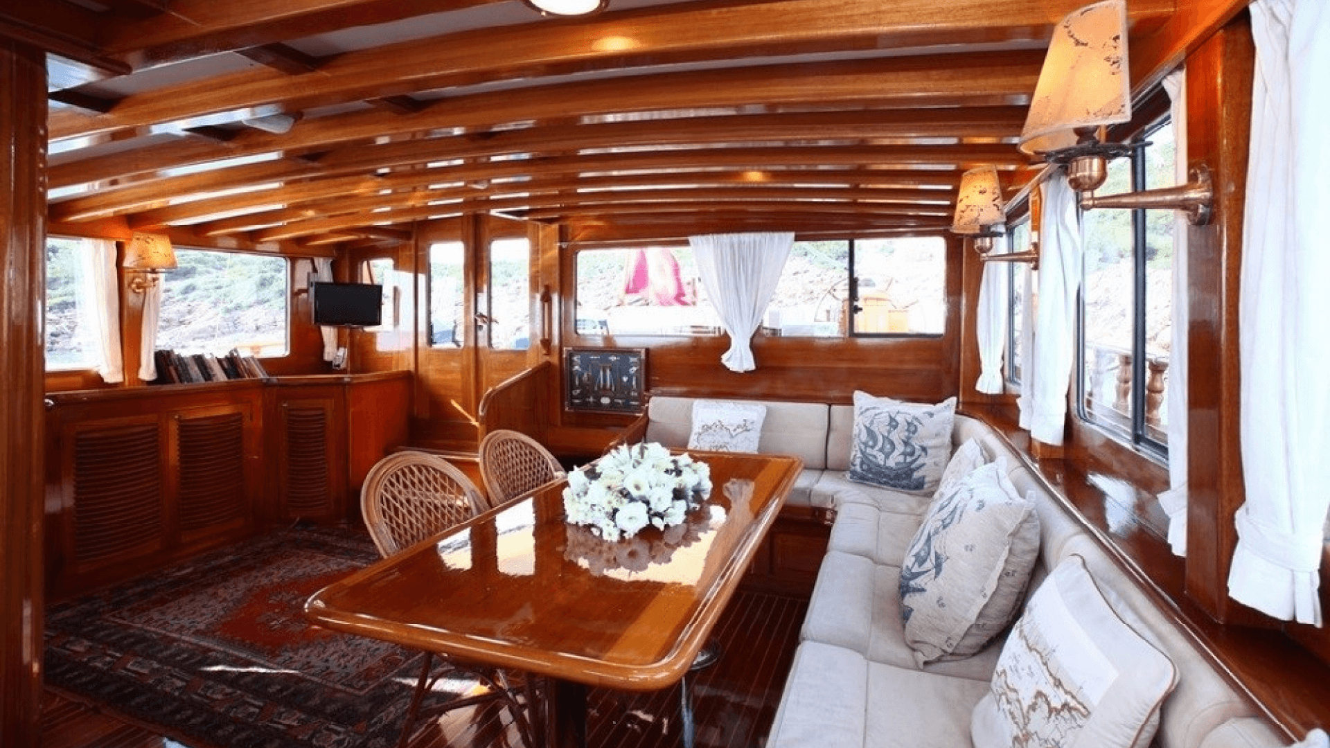 Bodrum Gulet Kiralama 8 Kabin 28 Metre