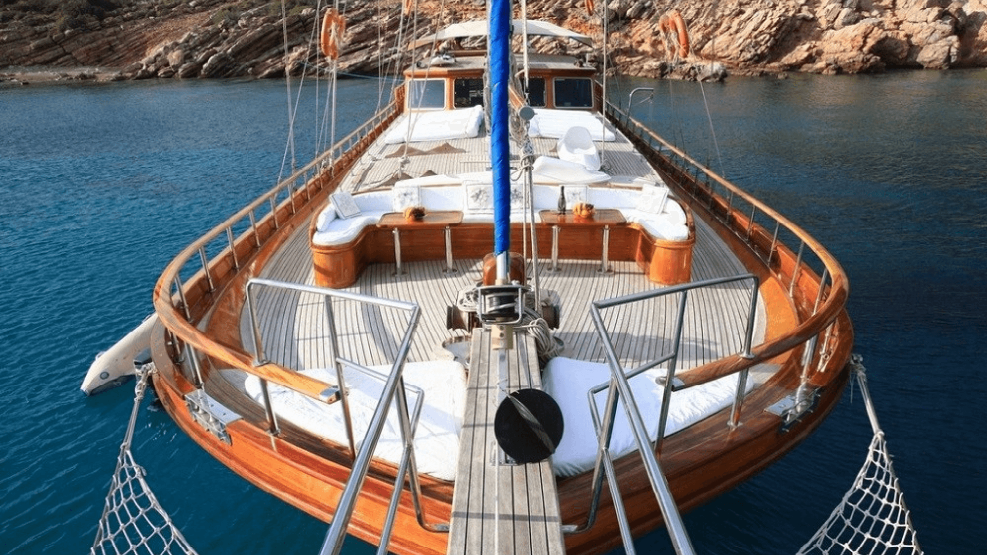 Bodrum Gulet Kiralama 8 Kabin 28 Metre