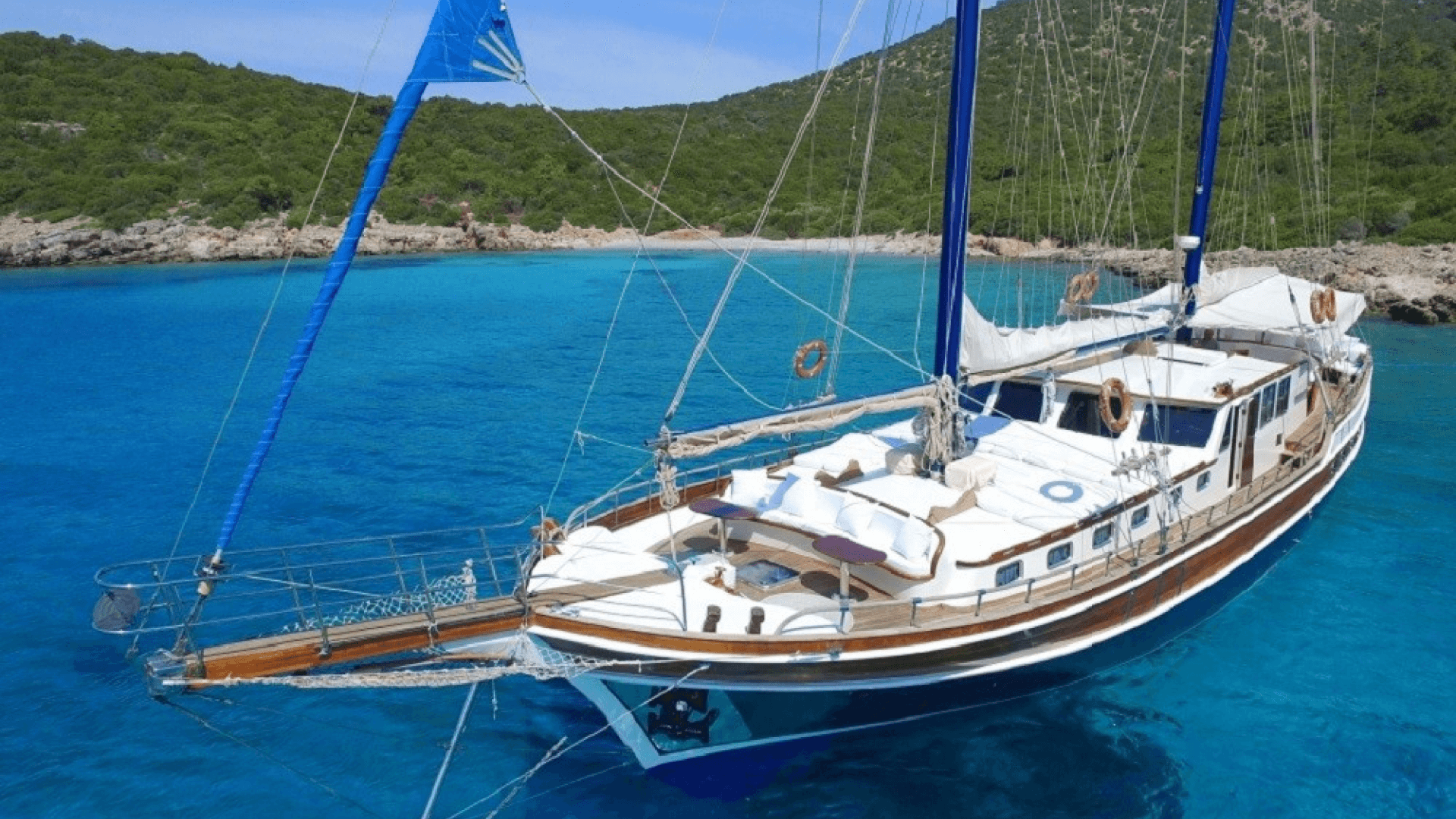 Bodrum Gulet Kiralama 7 Kabin 25 Metre