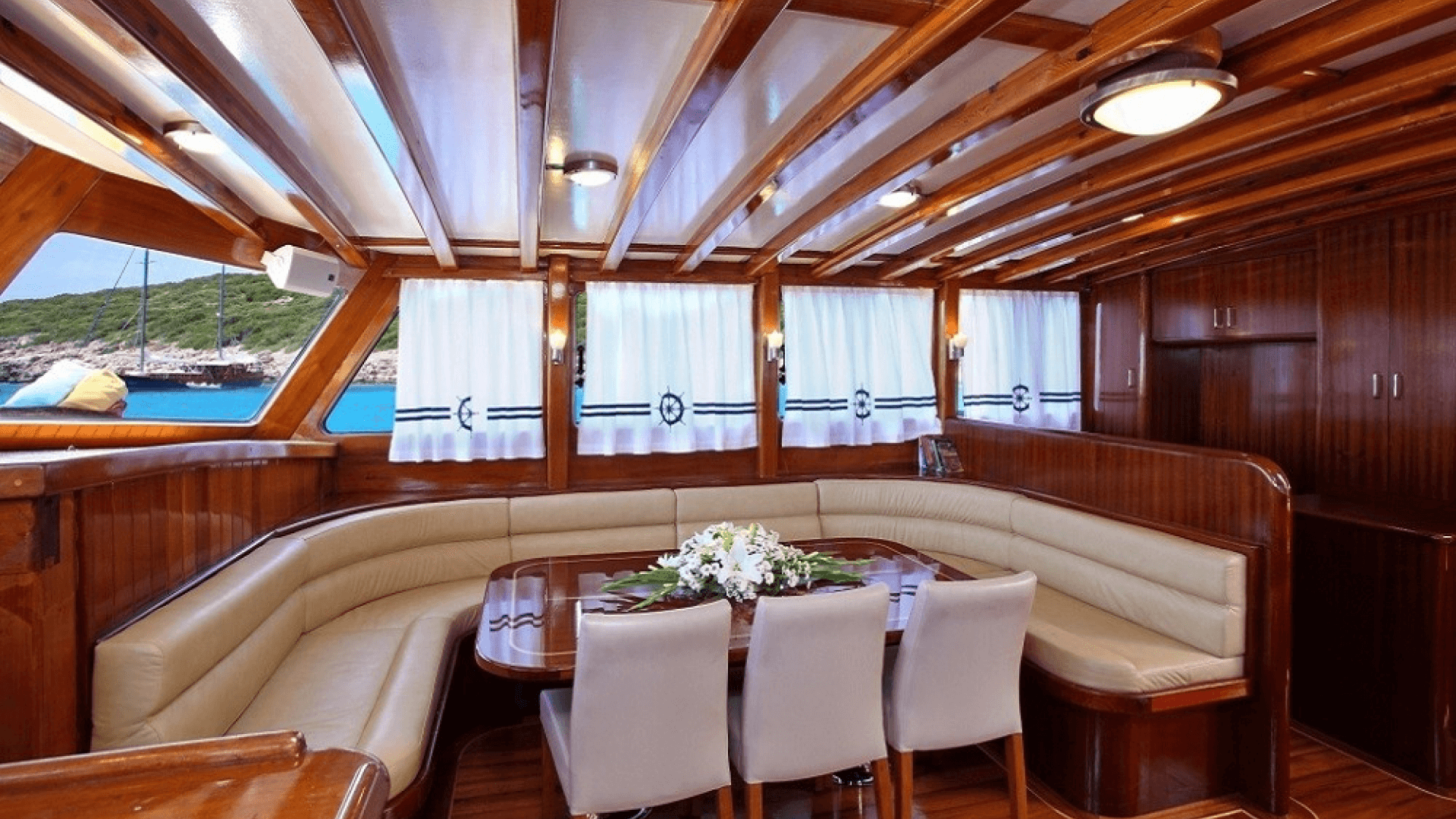 Bodrum Gulet Kiralama 7 Kabin 25 Metre