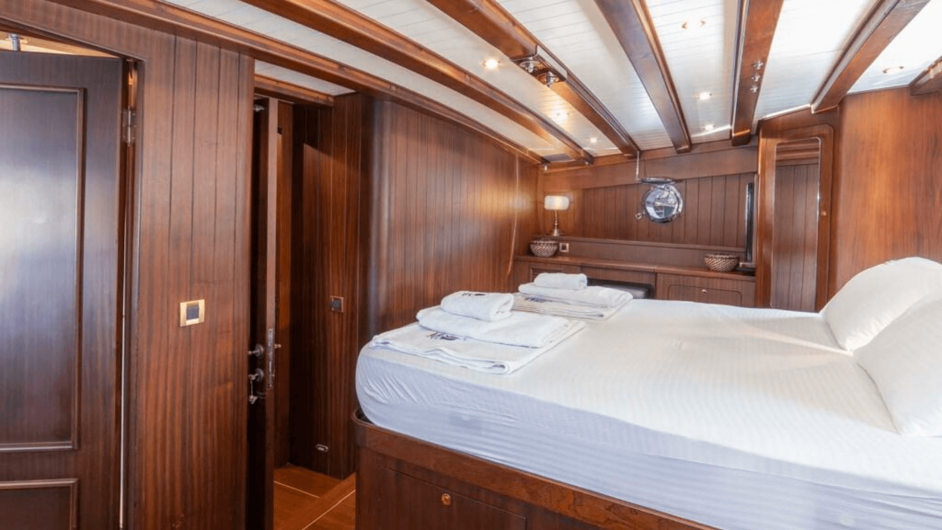 Bodrum Gulet Tekne Kiralama 6 Kabin 28 Metre 