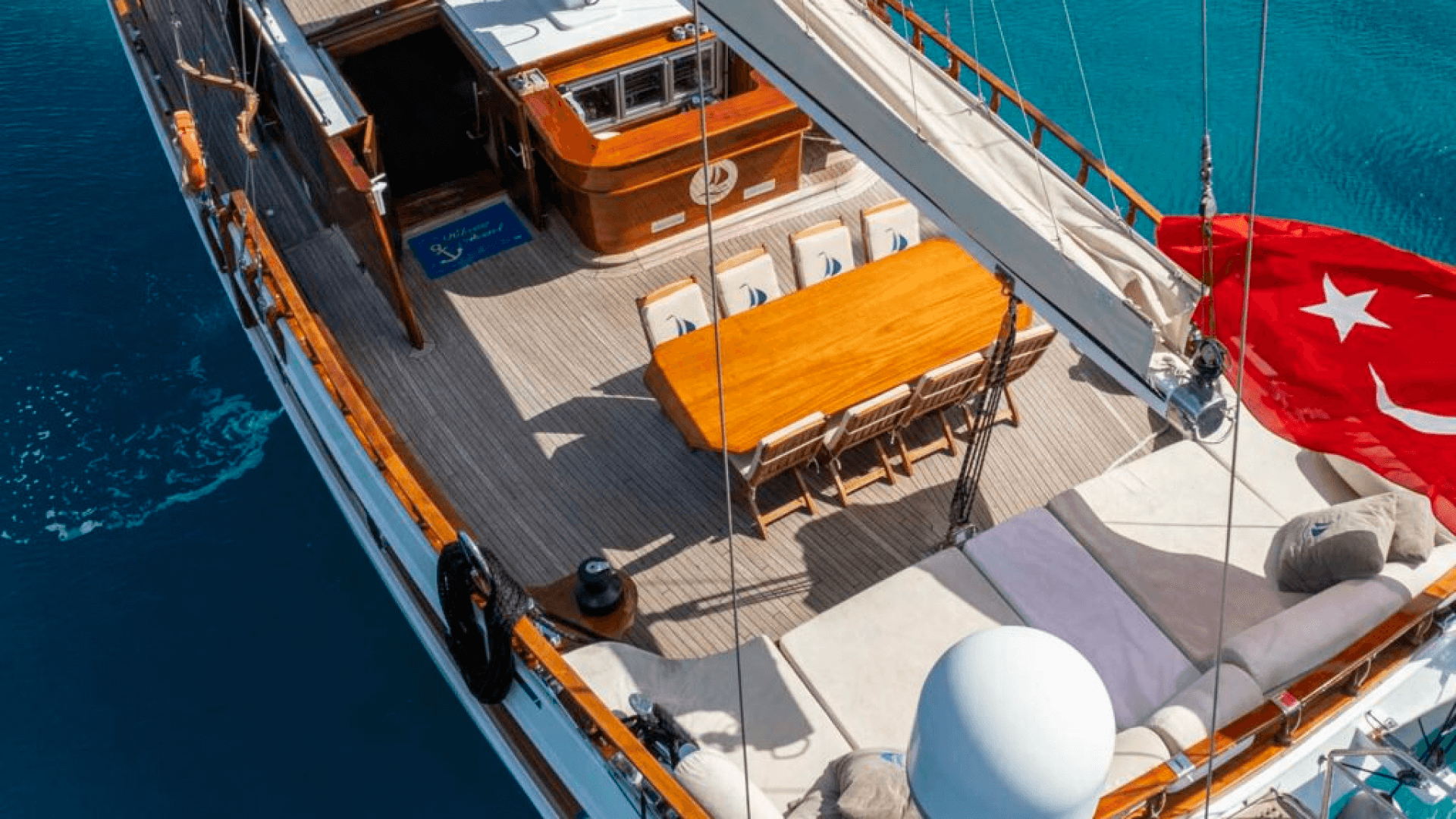 Bodrum Gulet Tekne Kiralama 6 Kabin 28 Metre 