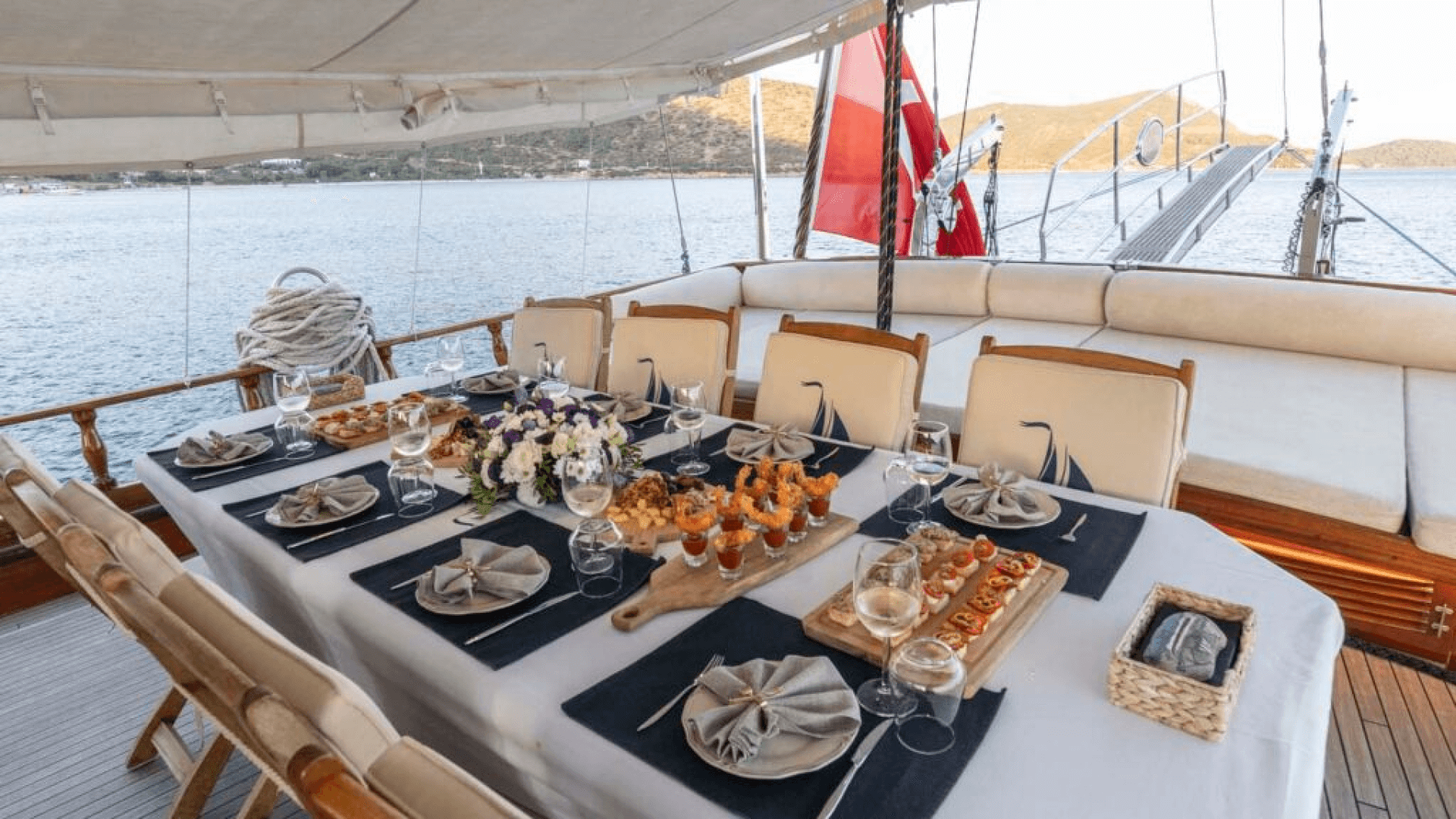 Bodrum Gulet Tekne Kiralama 6 Kabin 28 Metre 