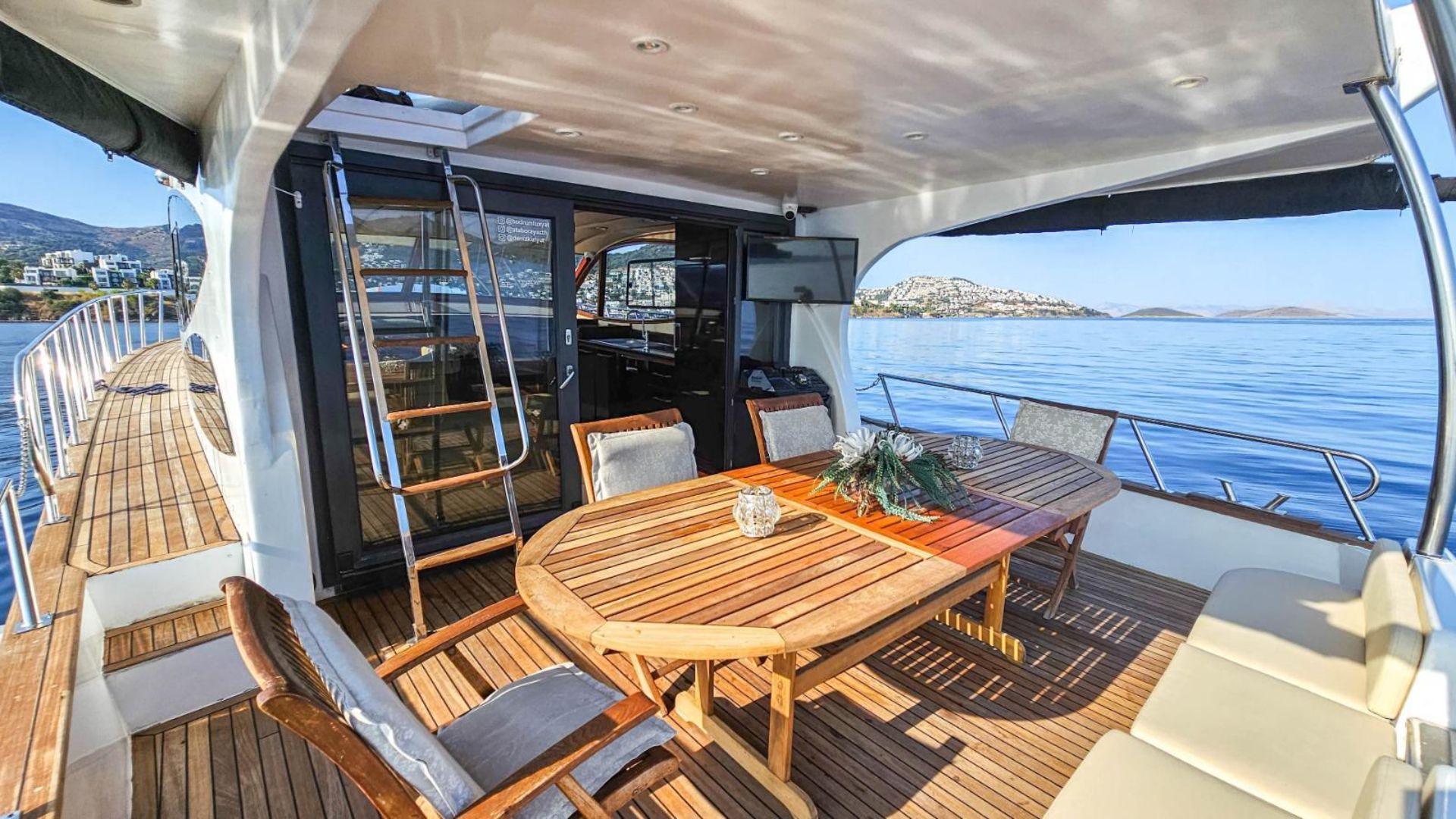 Bodrum Lüx  Motoryat 15 M 4 Kişilik
