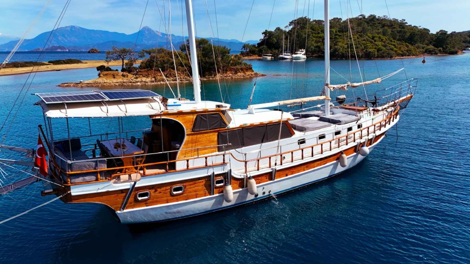 Sessizliğin Peşinde: Göcek Gulet Kiralama ile Huzurlu Tatil