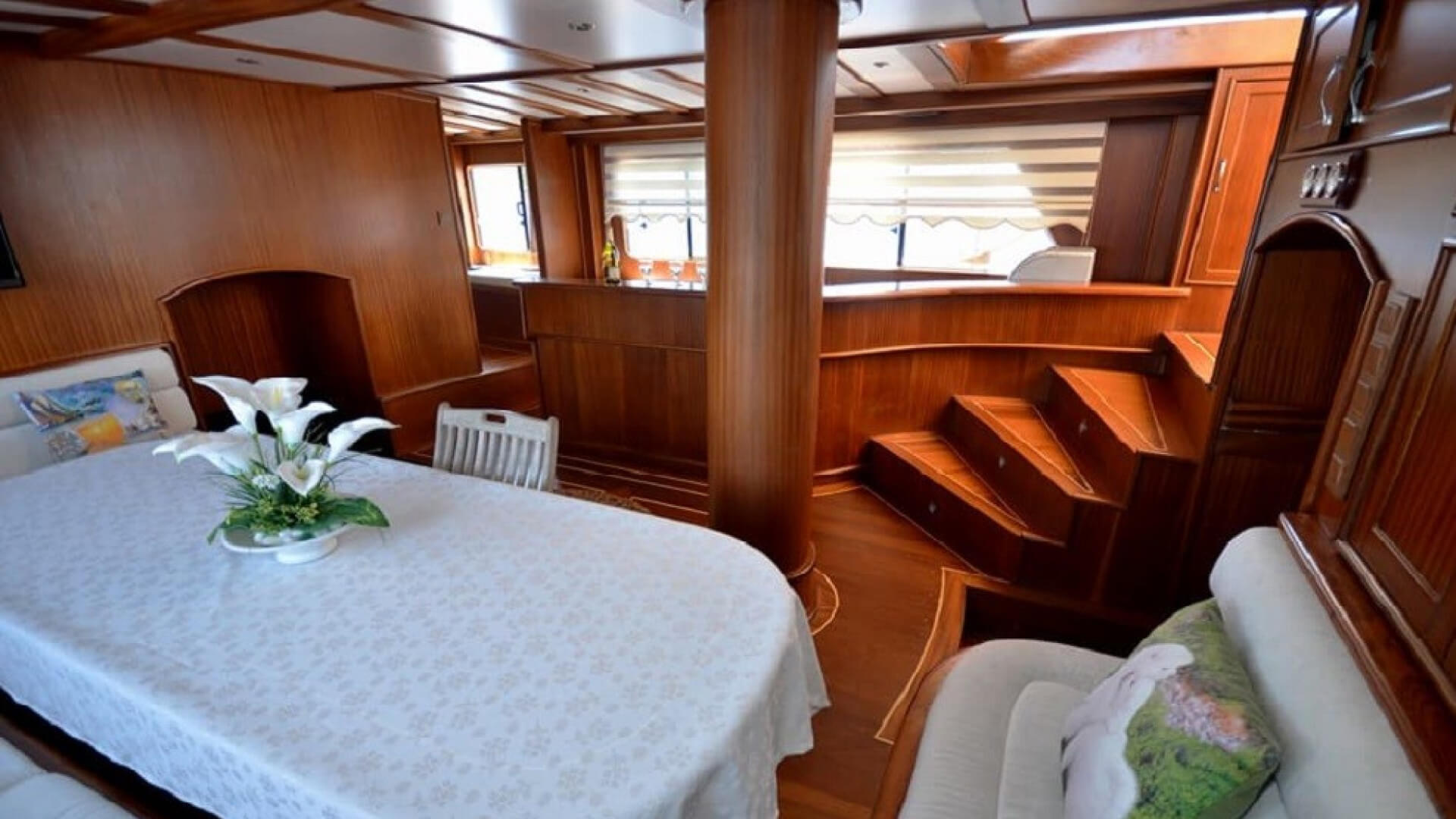 Bozburun Lux Gulet 7 Kabin 30 Metre