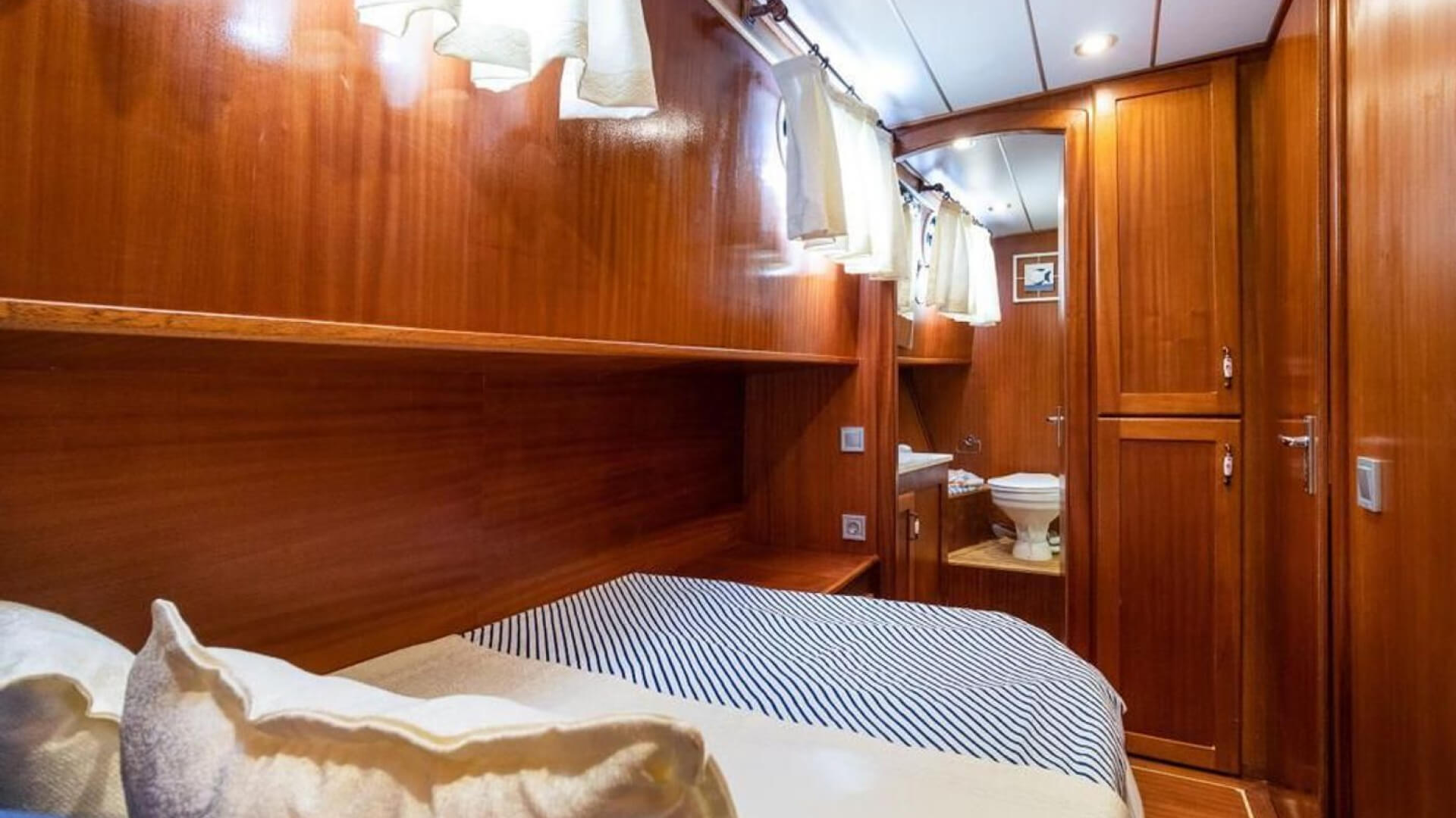 Bozburun Lux Konaklamalı Gulet  4 Kişi 13 Metre