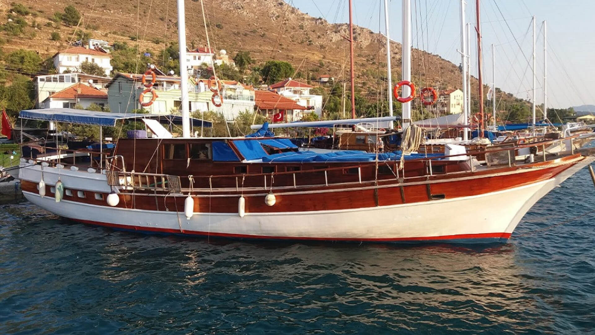 Bozburun Kiralık Standart Konaklamalı Gulet 12 Kişi 24 Metre