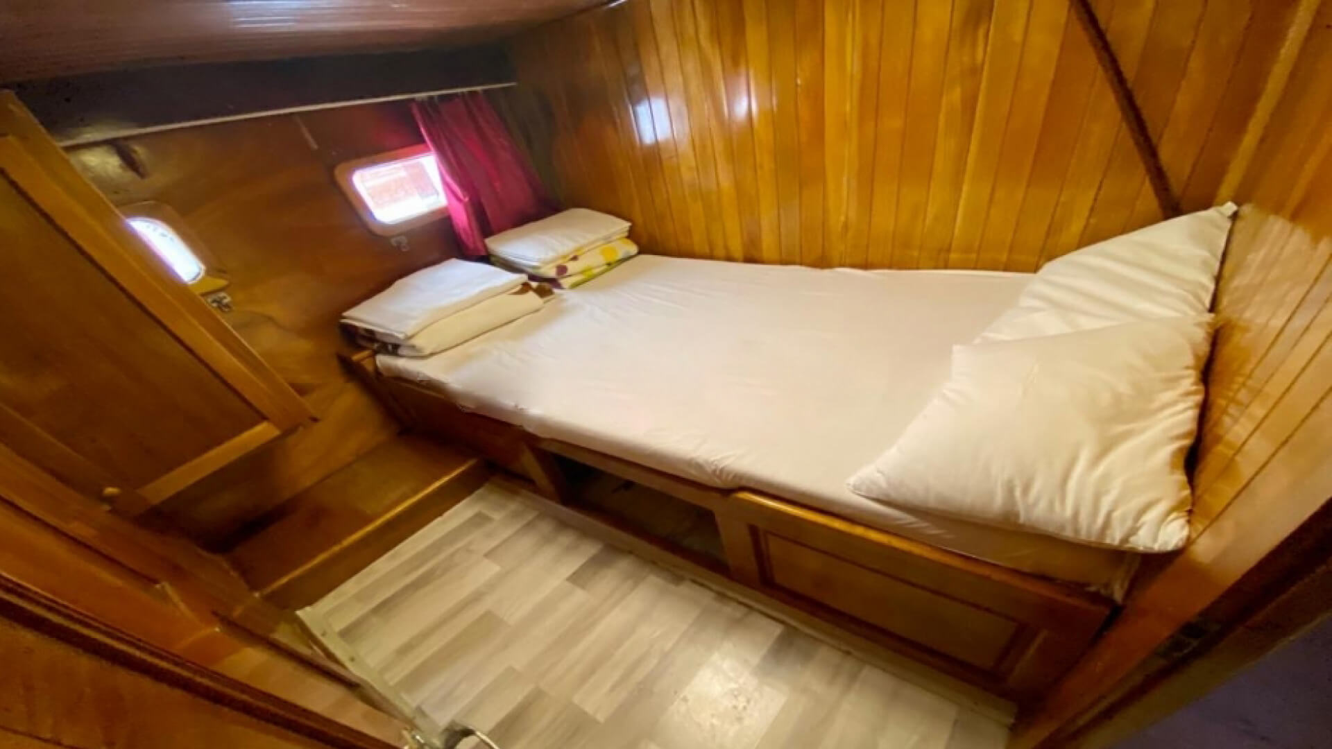 Bozburun Kiralık Standart Konaklamalı Gulet 12 Kişi 24 Metre