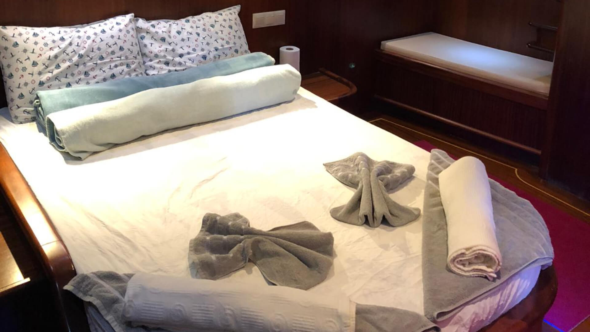 Bozburun Kiralık Konaklamalı Lux Gulet 12 Kişi 25 Metre