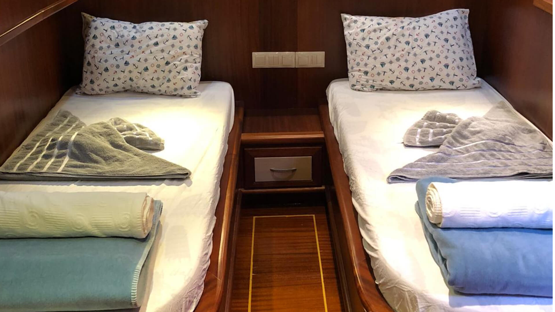 Bozburun Kiralık Konaklamalı Lux Gulet 12 Kişi 25 Metre