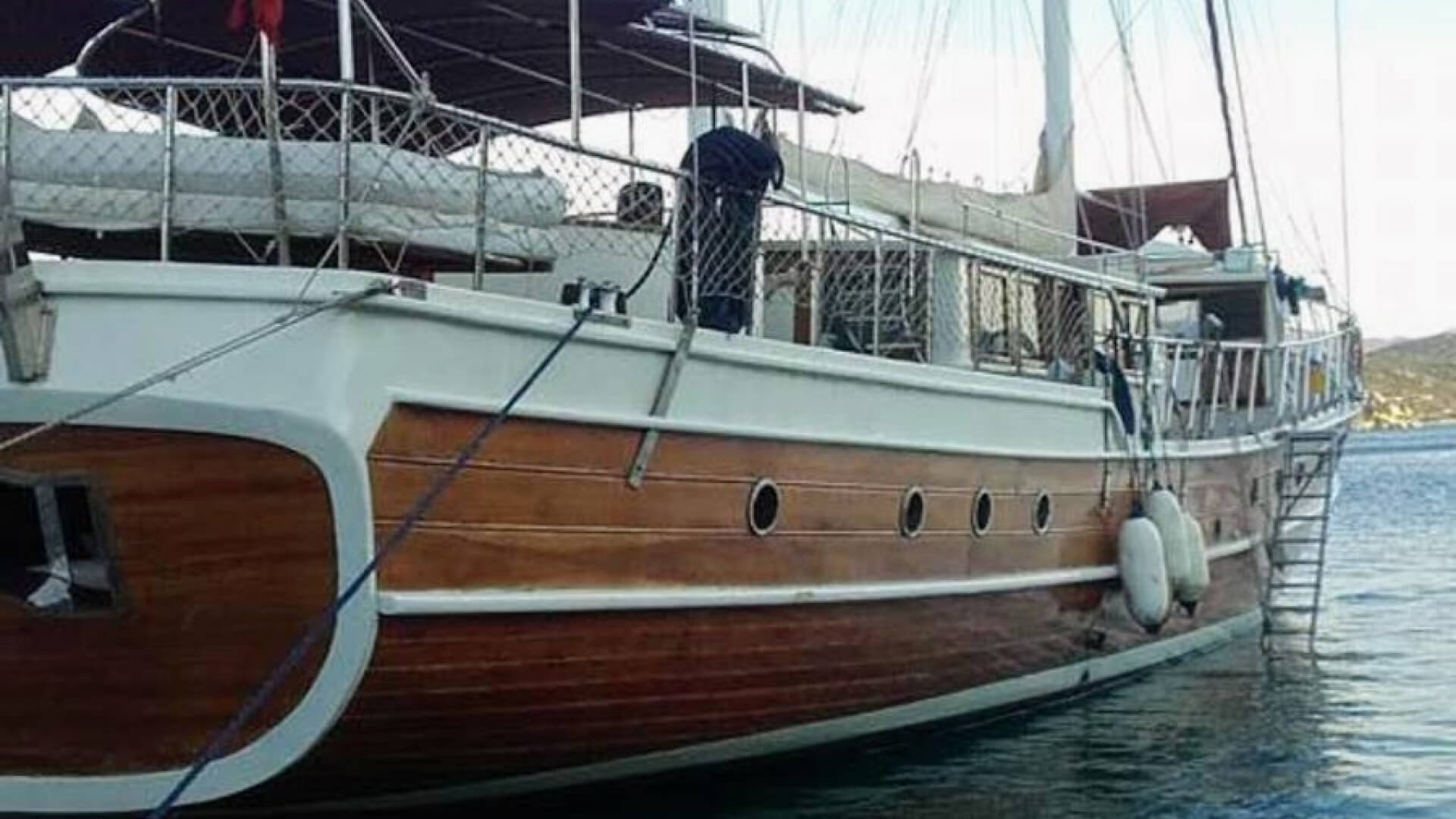 Bozburun Mavi Yolculuk Kiralık Gulet 8 Kabin 31 Metre