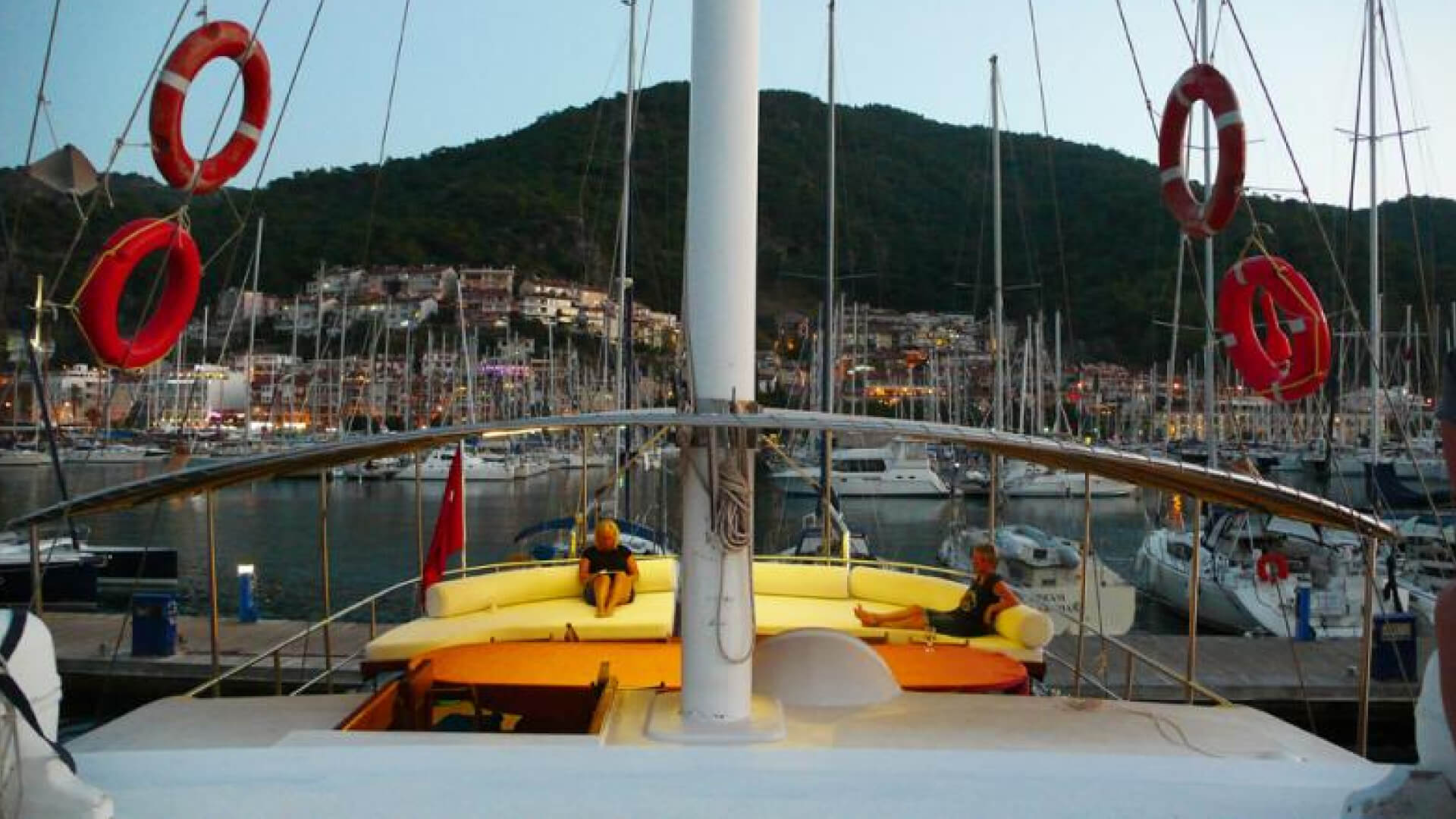 Mavi Yolculuk Tekne Kiralama Lux Gulet Bozburun 6 Kabin 26 Metre