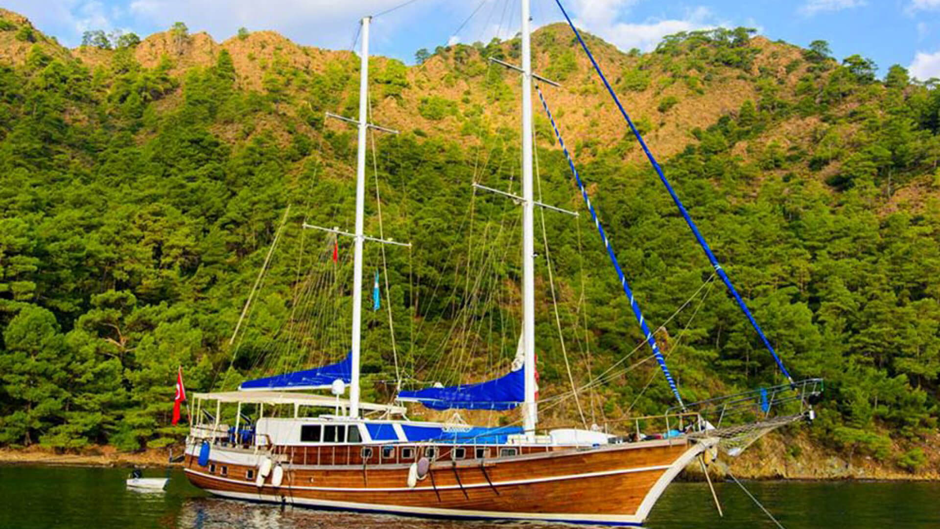 Mavi Yolculuk Turu Özel Kiralık 8 Kabin Lux Gulet 28 Metre