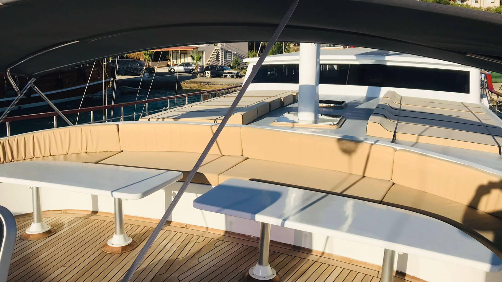 Bozburun Delux Konaklamalı Kiralık Gulet 6 Kabin 34 Metre