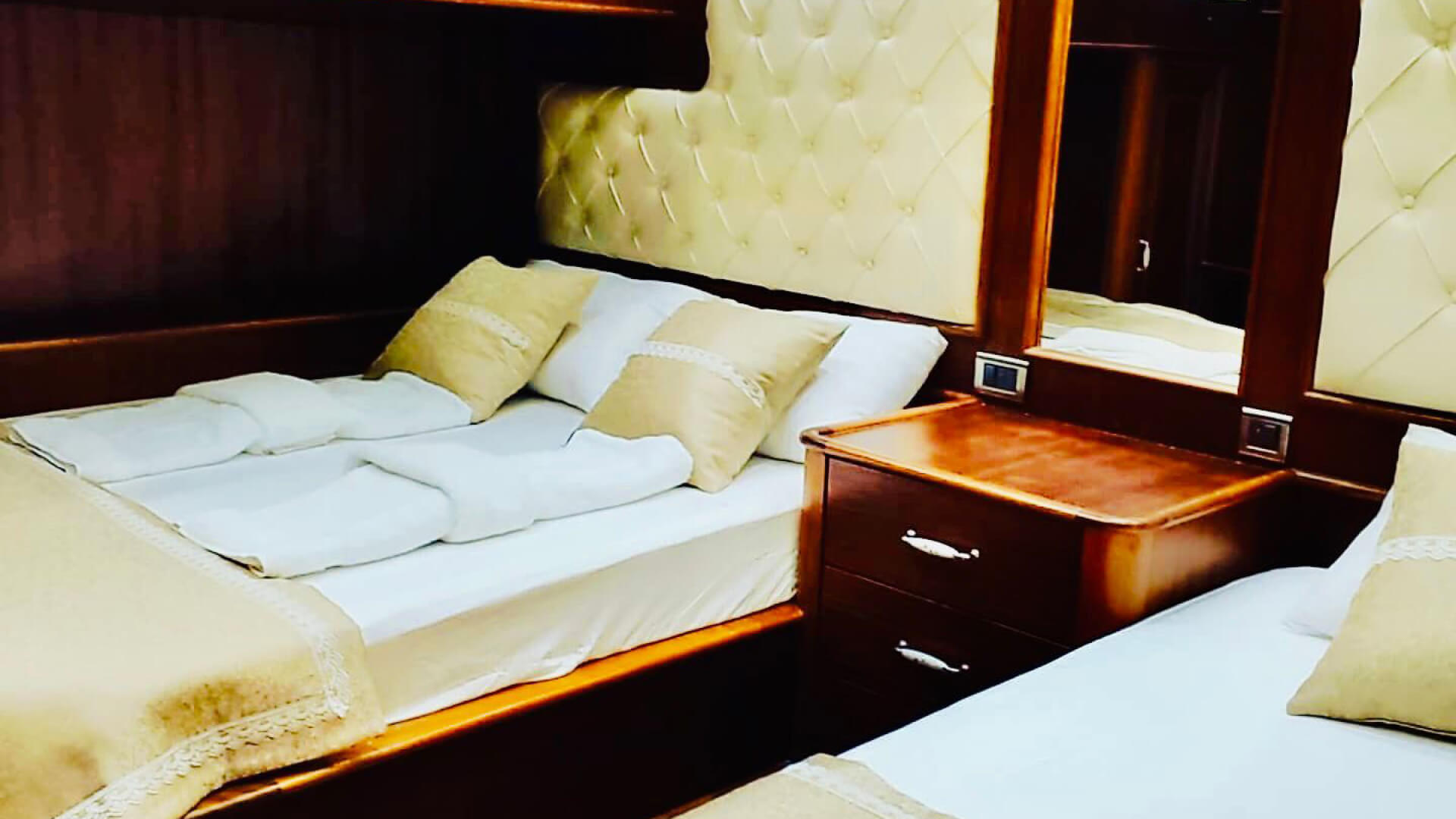 Bozburun Delux Konaklamalı Kiralık Gulet 6 Kabin 34 Metre