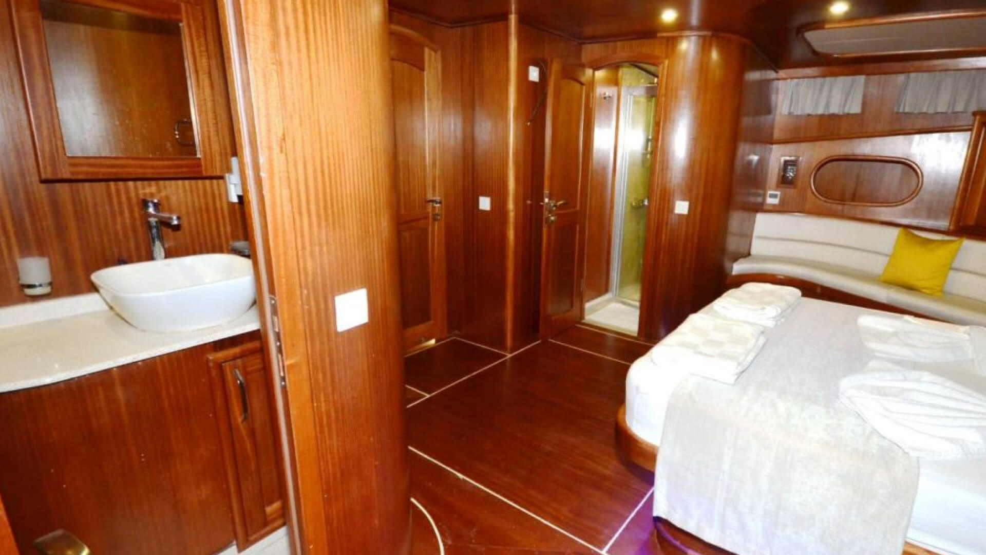 Bozburun Tekne Tatili Delux Kiralık Gulet 6 Kabin 32 Metre
