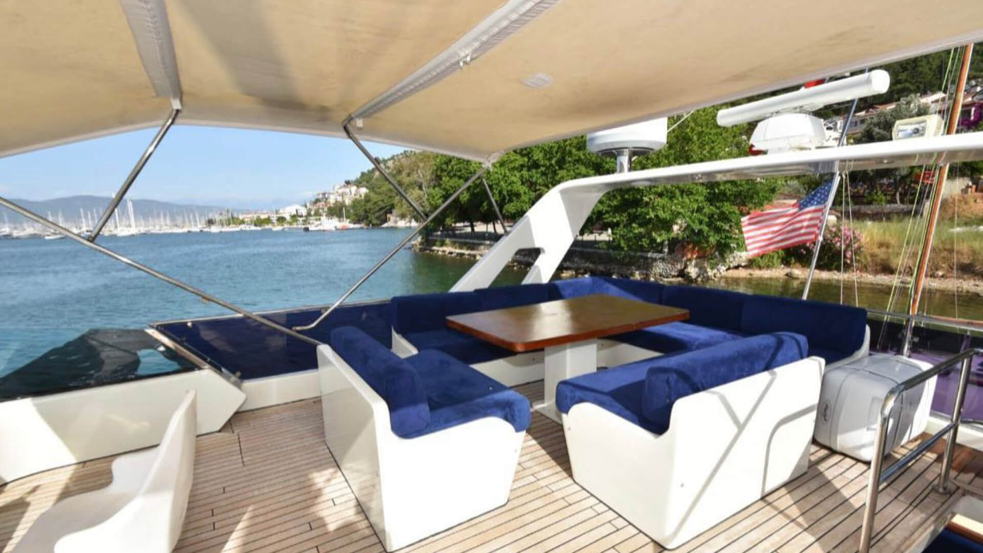 Fethiye Delux Motoryat Özel Yapım 3 Kabin 22 Metre