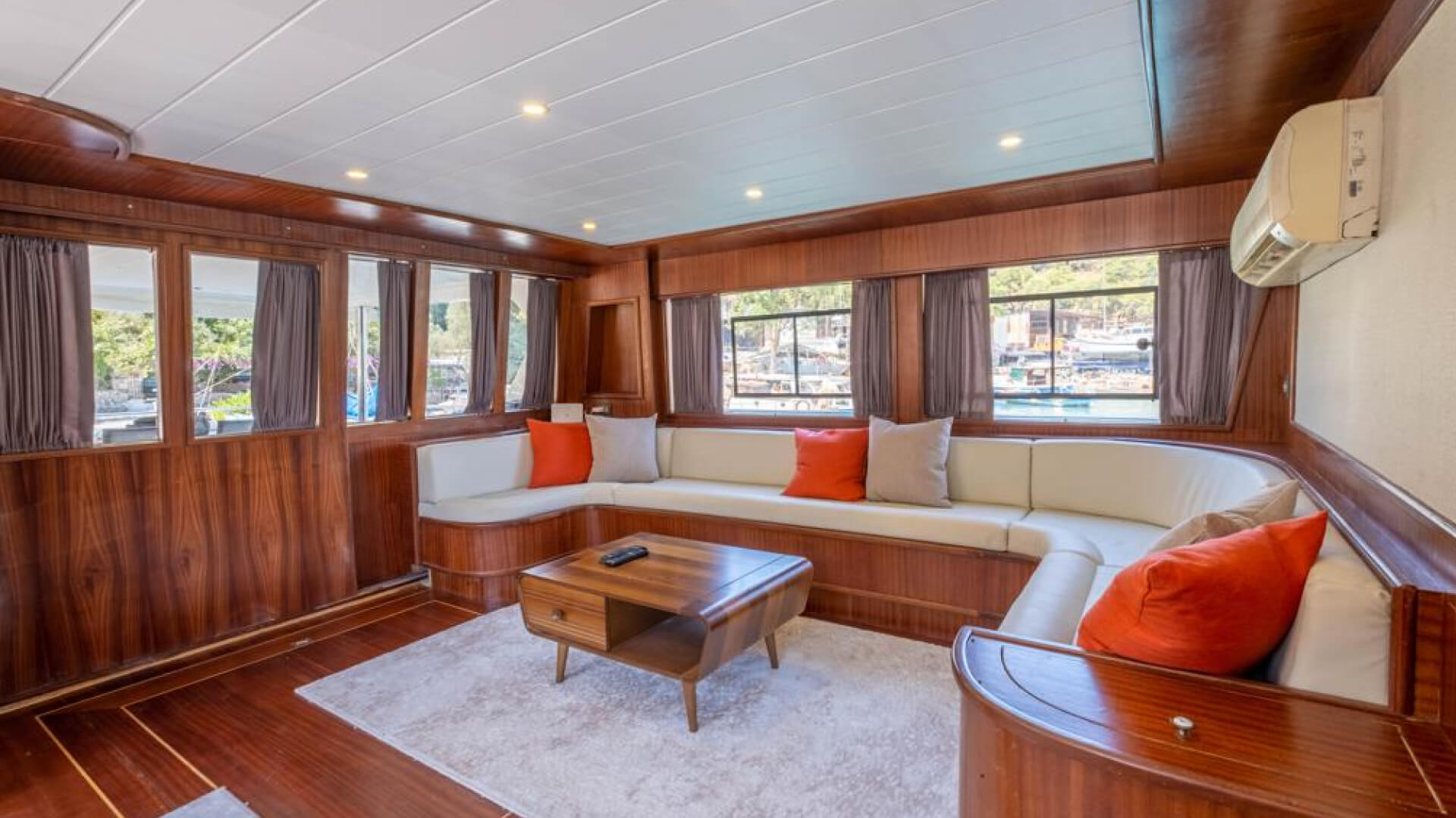 Fethiye Delux Trawler 4 Kabin 24 Metre