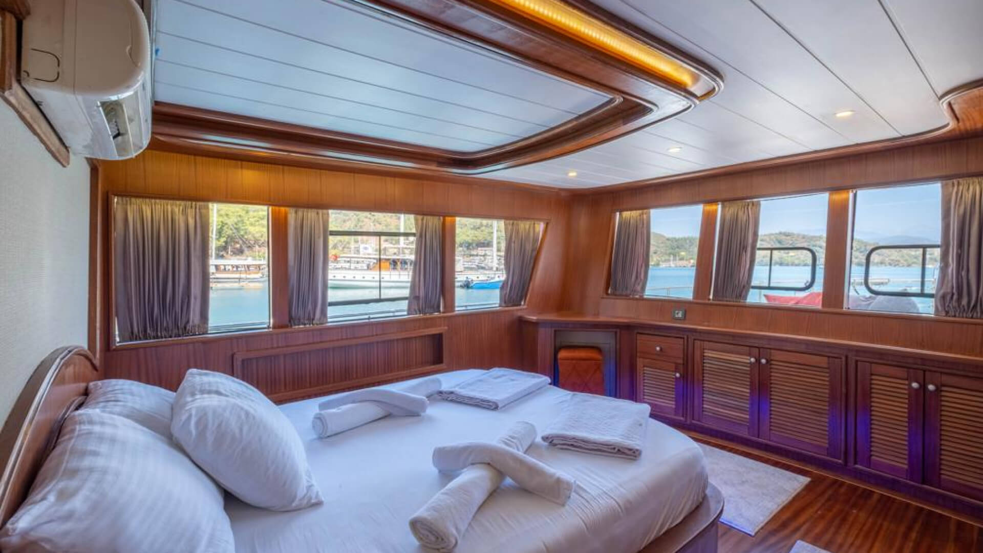 Fethiye Delux Trawler 4 Kabin 24 Metre